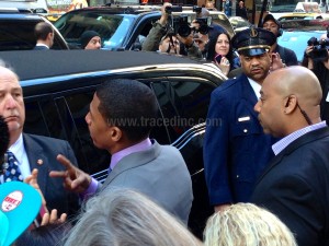 Nick Cannon Getting into Limo